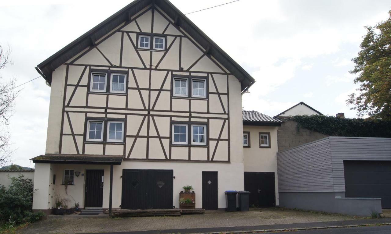 Ferienwohnung Kreusch Nuerburgring Kelberg Exterior photo